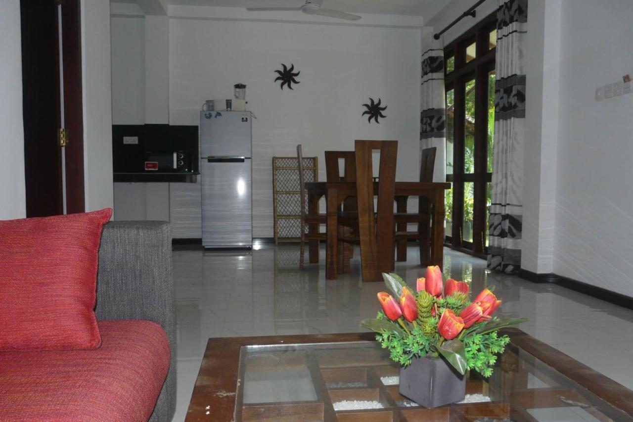 Hidden Villa Хиккадува Экстерьер фото