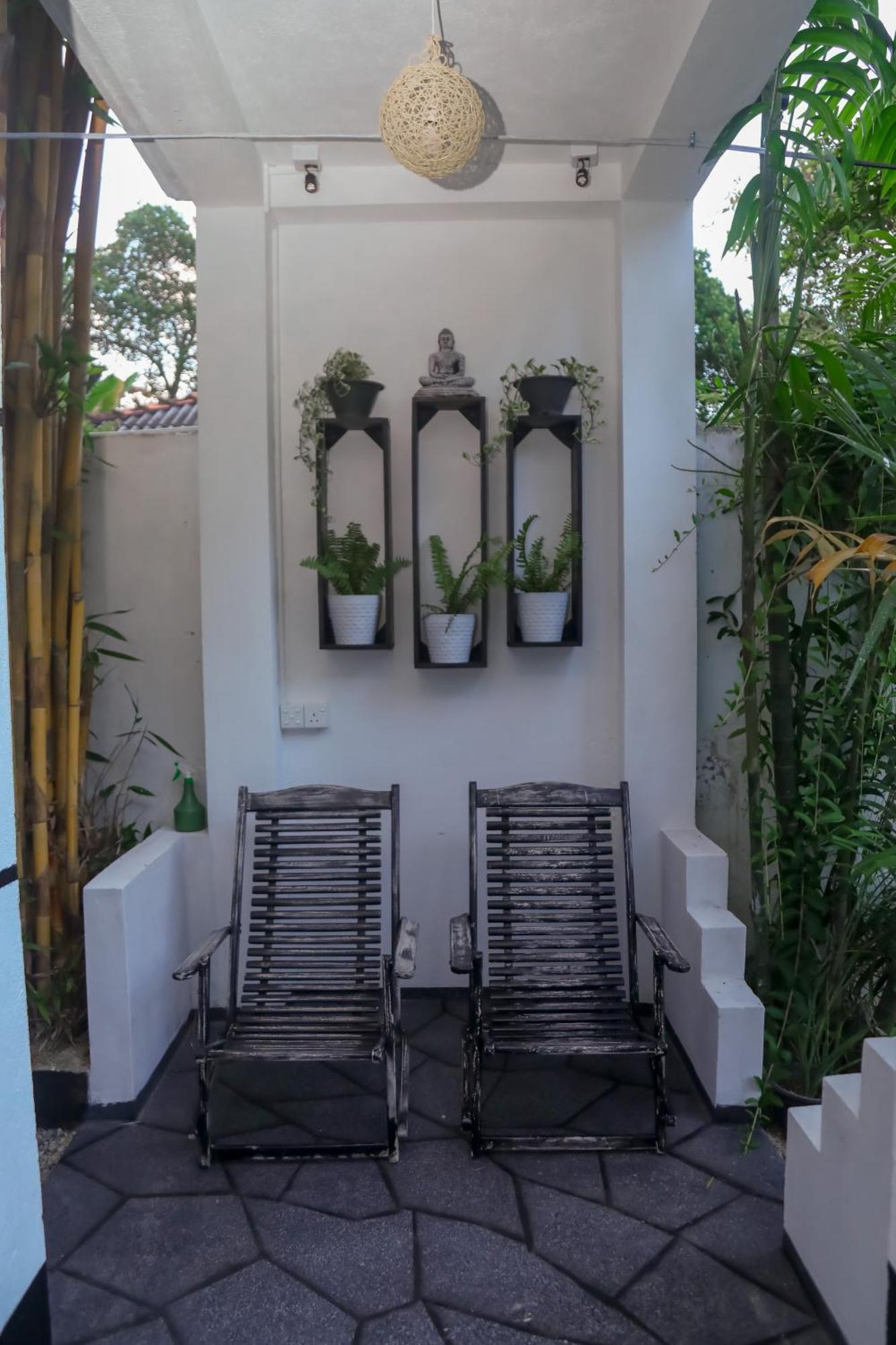 Hidden Villa Хиккадува Экстерьер фото